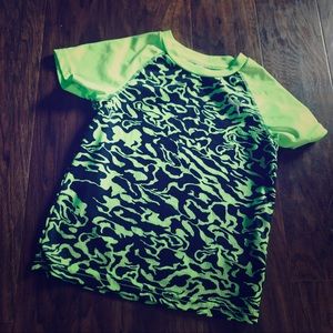 💙4 for $15💙 boys puma shirt